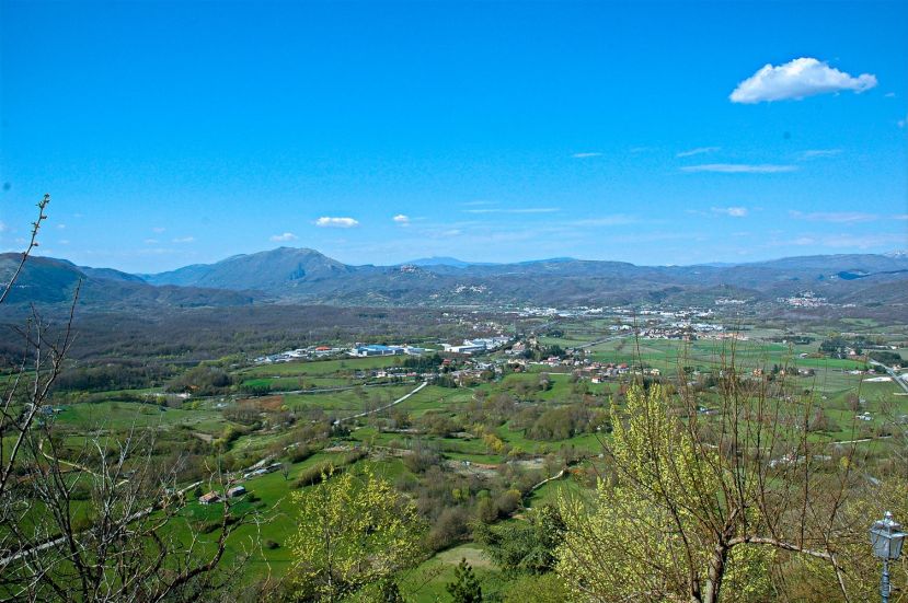 PIANA DEL CAVALIERE : UNITI O DIVISI?