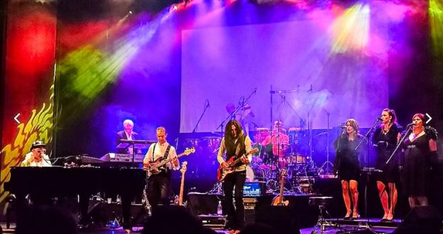 Il Chitarrista Triestino Maurizio Vercon con THE ELTON SHOW