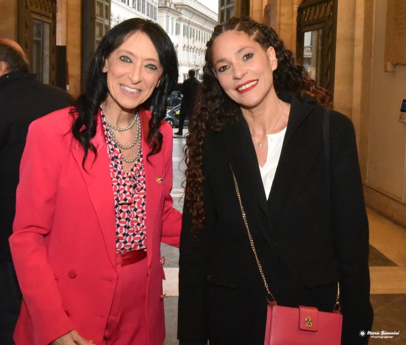 Ester Campese con Simona Cavallari