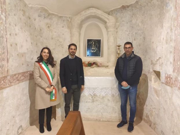 Il Sindaco Velia Nazzarro,, L&amp;#039;artista Emanuele Moretti e Don Roberto