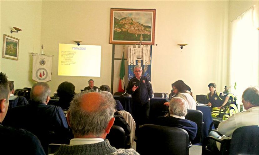 CARSOLI, CONCLUSOSI CON SUCCESSO IL 1&deg; CORSO PER VOLONTARI DELLA PROTEZIONE CIVILE