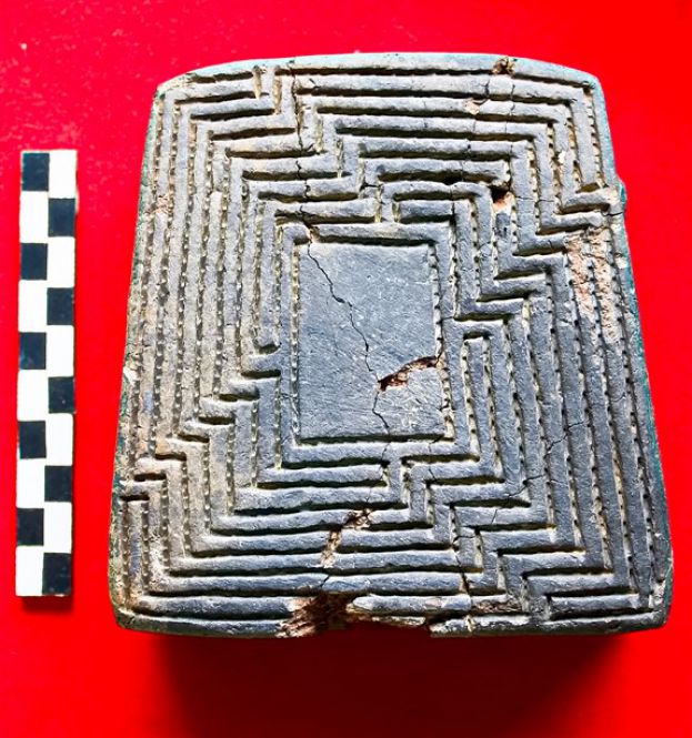 Labirinto,Celebrazione