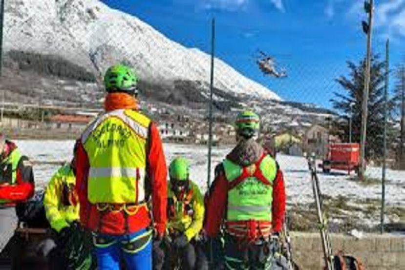 AVEZZANO - OLTRE CENTO I SOCCORRITORI SUL MONTE VELINO