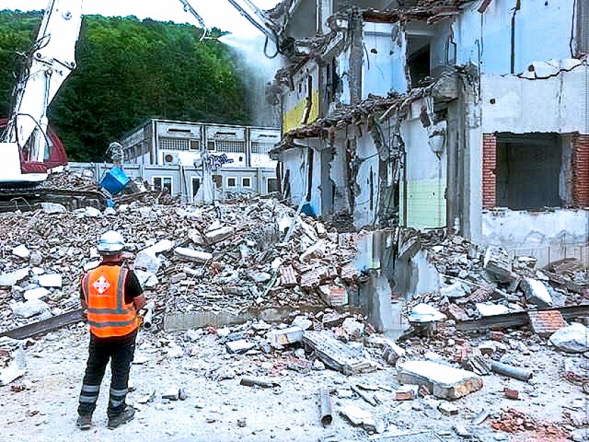 CARSOLI, VA ALL&rsquo;ASTA AL MIGLIORE OFFERENTE IL MATERIALE DI DEMOLIZIONE DELLA SCUOLA MEDIA