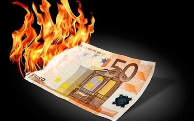 I TRE MIGLIORI ECONOMISTI DEL MONDO: &amp;quot;L&amp;#039;UNICA SALVEZZA PER L&amp;#039;ITALIA E&amp;#039; USCIRE DALL&amp;#039;EURO&amp;quot;