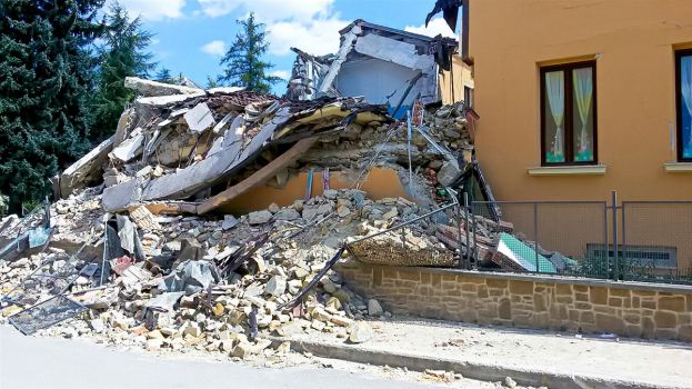 AMATRICE, SCOPERTE DUE FALSE RACCOLTE FONDI PRO TERREMOTATI: ERANO UNA TRUFFA