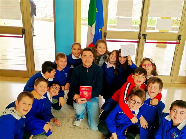 Foto di Gruppo nella Scuola