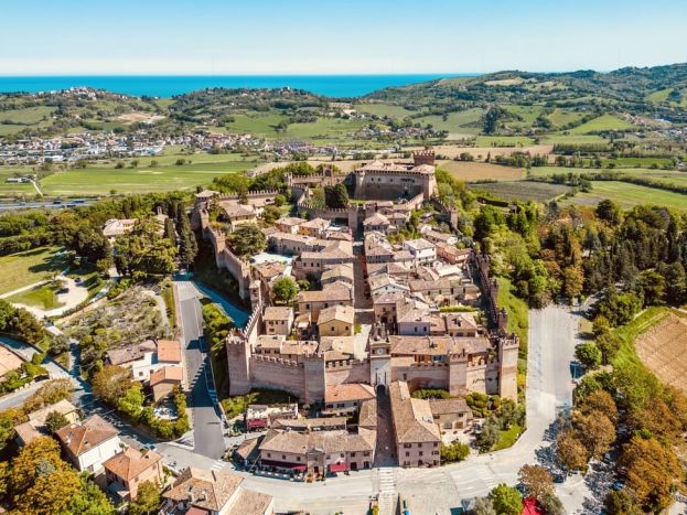 Gradara Dall&amp;#039;Alto