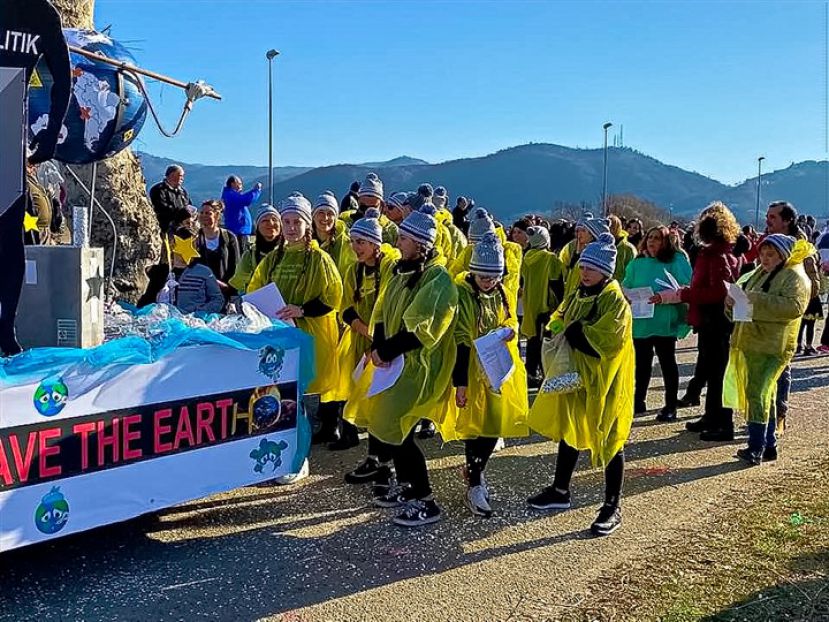 Momenti della sfilata dei carri