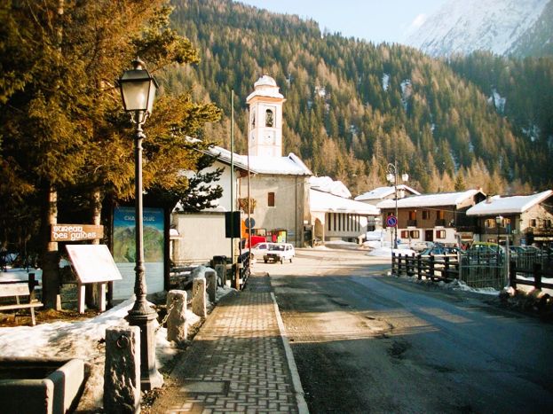 CHAMPOLUC