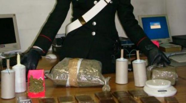 CARSOLI,5KG DI ESPLOSIVO IN CASA:ARRESTATO UN 61ENNE