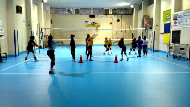 VITTORIA IN CASA DELLE RAGAZZE DEL VOLLEY CARSOLI CHE SCONFIGGONO 4 A 0 IL TORRIONE DELL&amp;#039;AQUILA(FOTO)