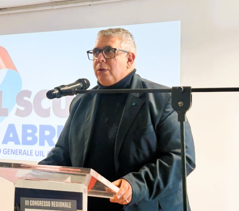 il segretario generale Uil Abruzzo Michele Lombardo