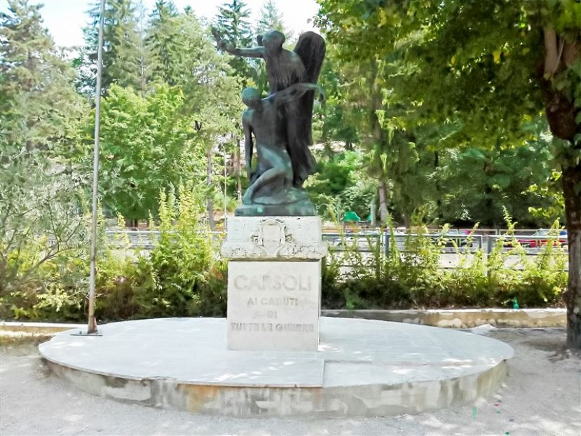 Il Monumento ai Caduti di Carsoli