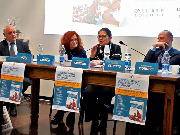 al centro, l&amp;#039;editrice Francesca Pompa e Tiziana Grassi