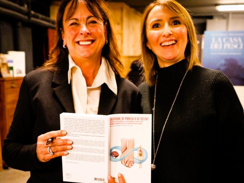 8f938af7582ac60c58595e98284783a8 M