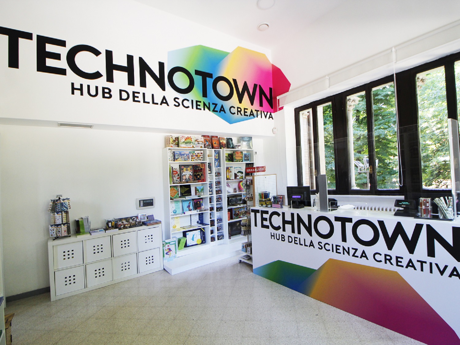 Technotown interno