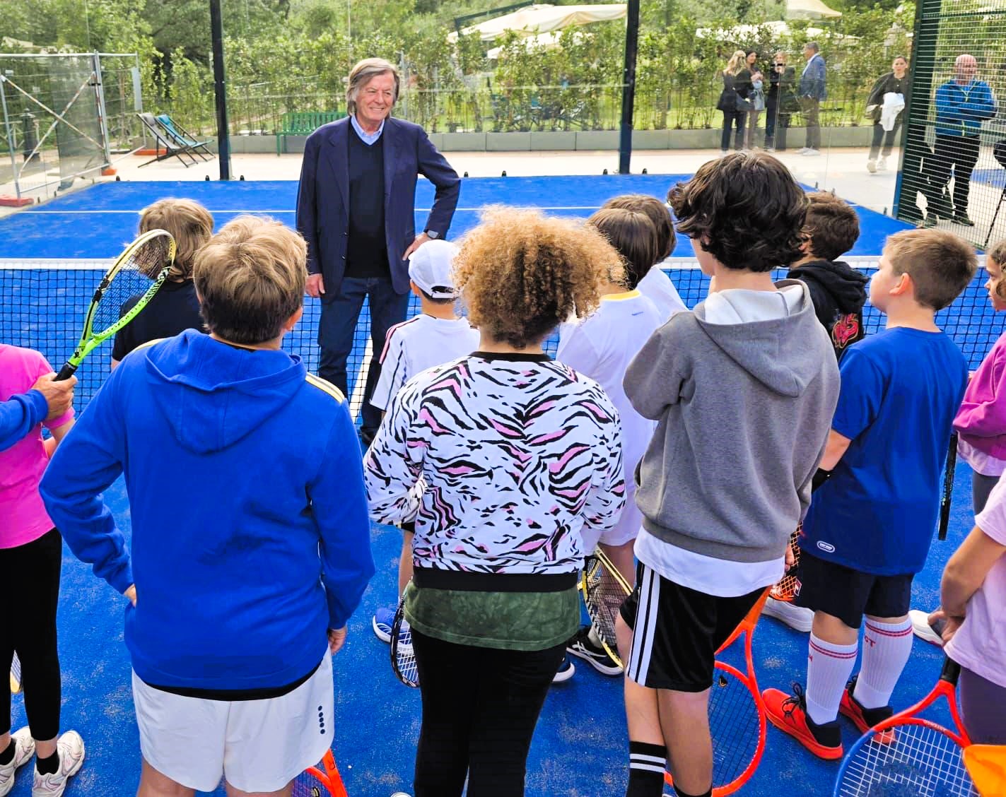 ADRIANO PANATTA, 50 ANNI DOPO: LA LEGGENDA DEL TENNIS INSPIRA IL FUTURO ALLA CASINA POSTE