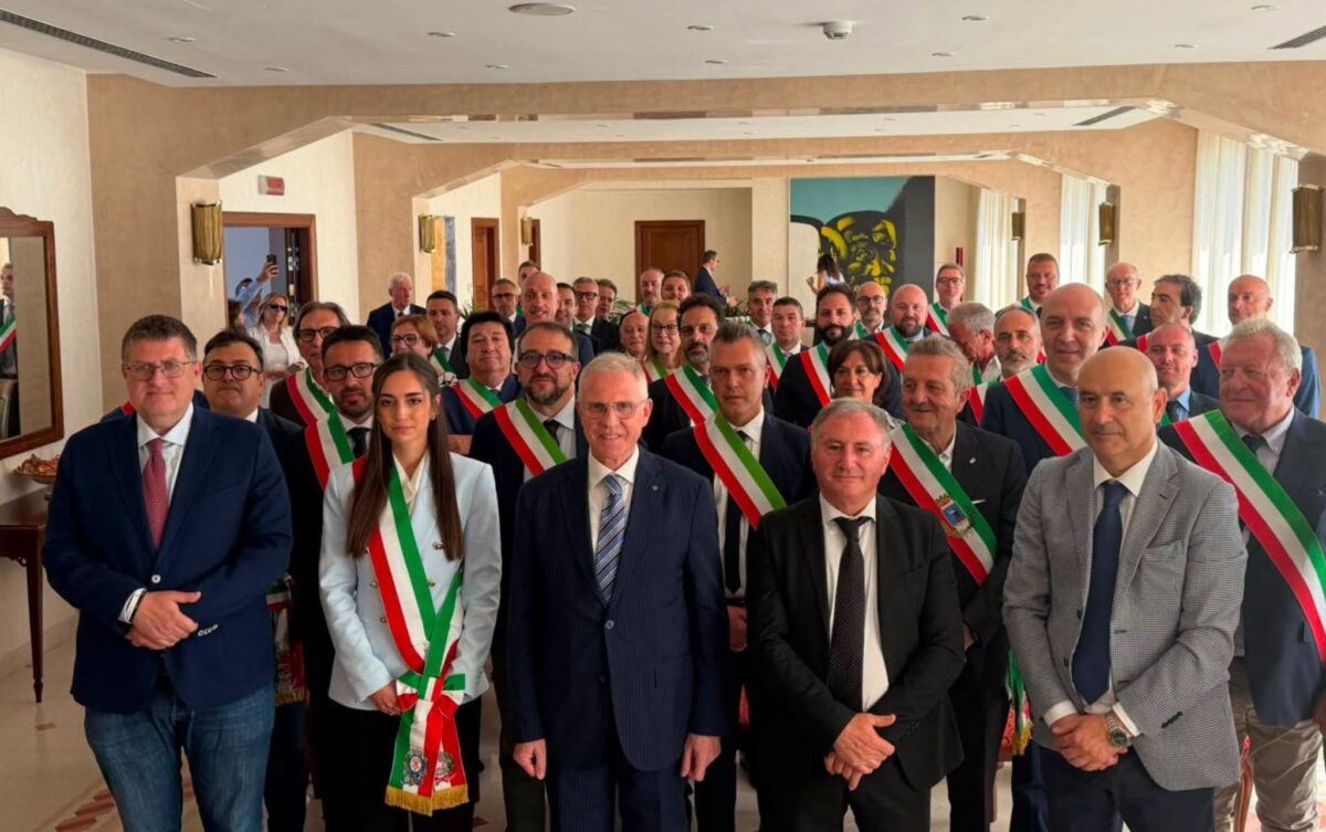 i sindaci neoeletti in prefettura a L'Aquila
