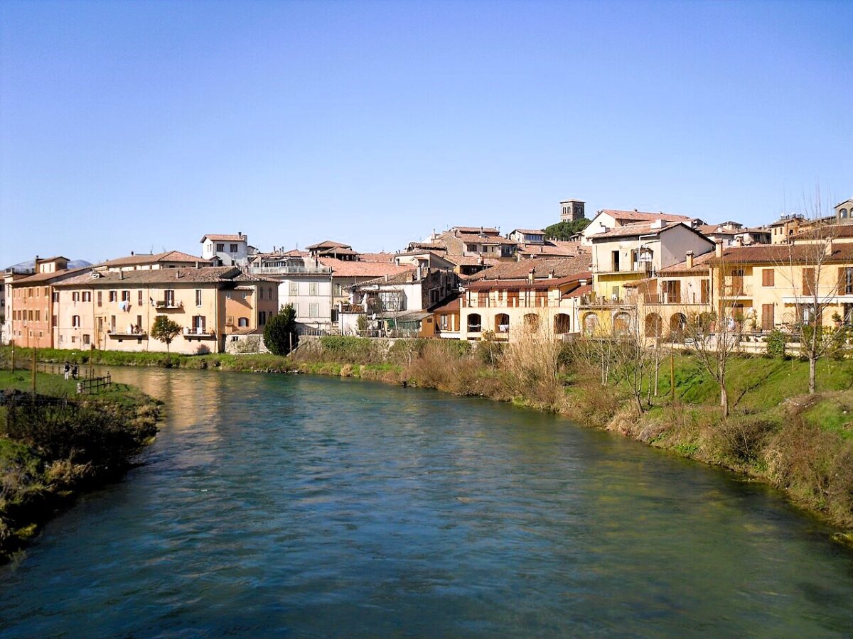 Fiume_Velino_dalla_passerella_pedonale_-_1
