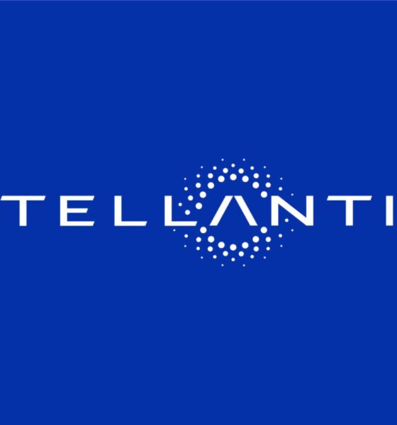 Stellantis logo blue background scaled 1