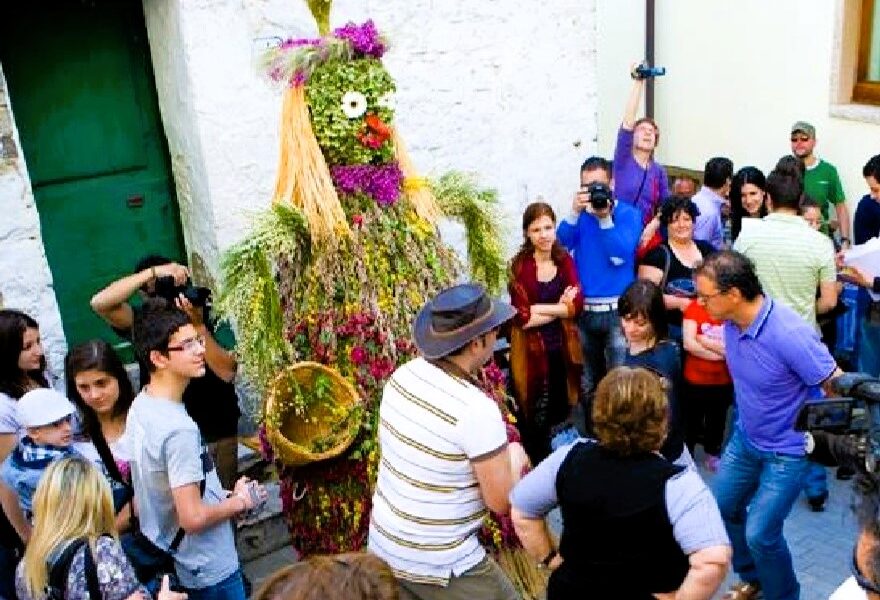 La spallata di Acquaviva Collecroce arriva a Spoltore per riscoprire la memoria coreutica