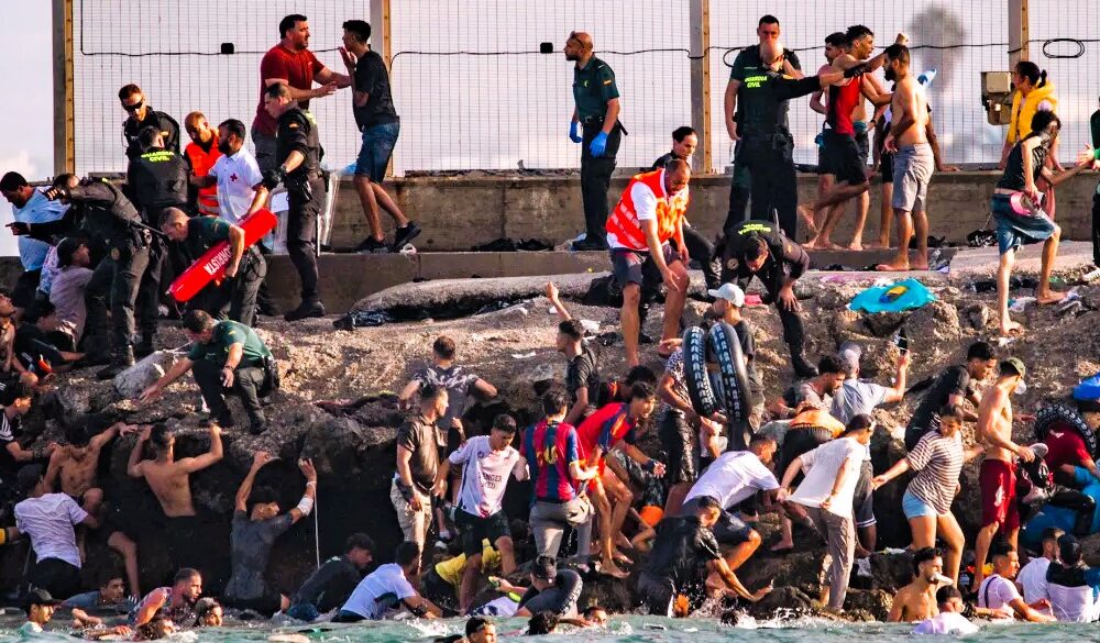 Migranti a Ceuta