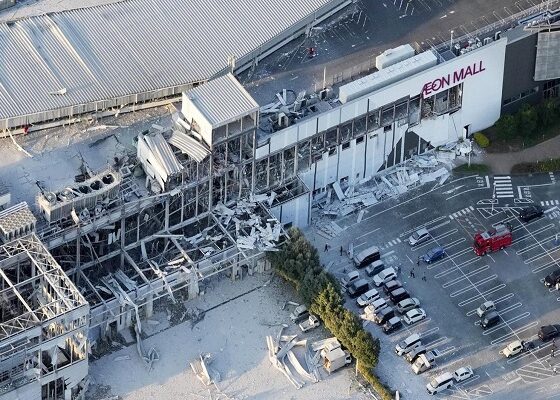 Giappone - forte terremoto 7.1, crolli ed esplosioni