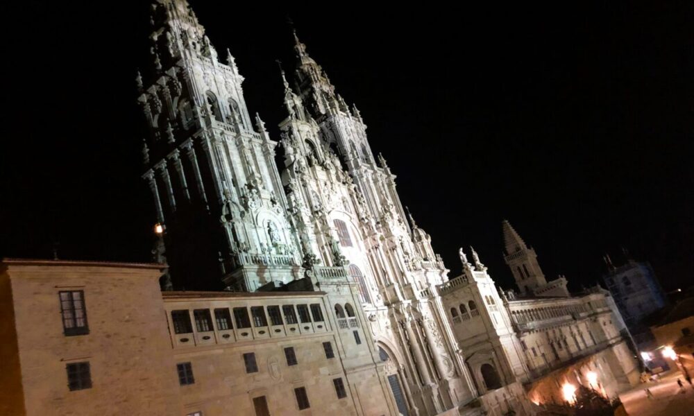 CATTEDRALE BY NIGHT