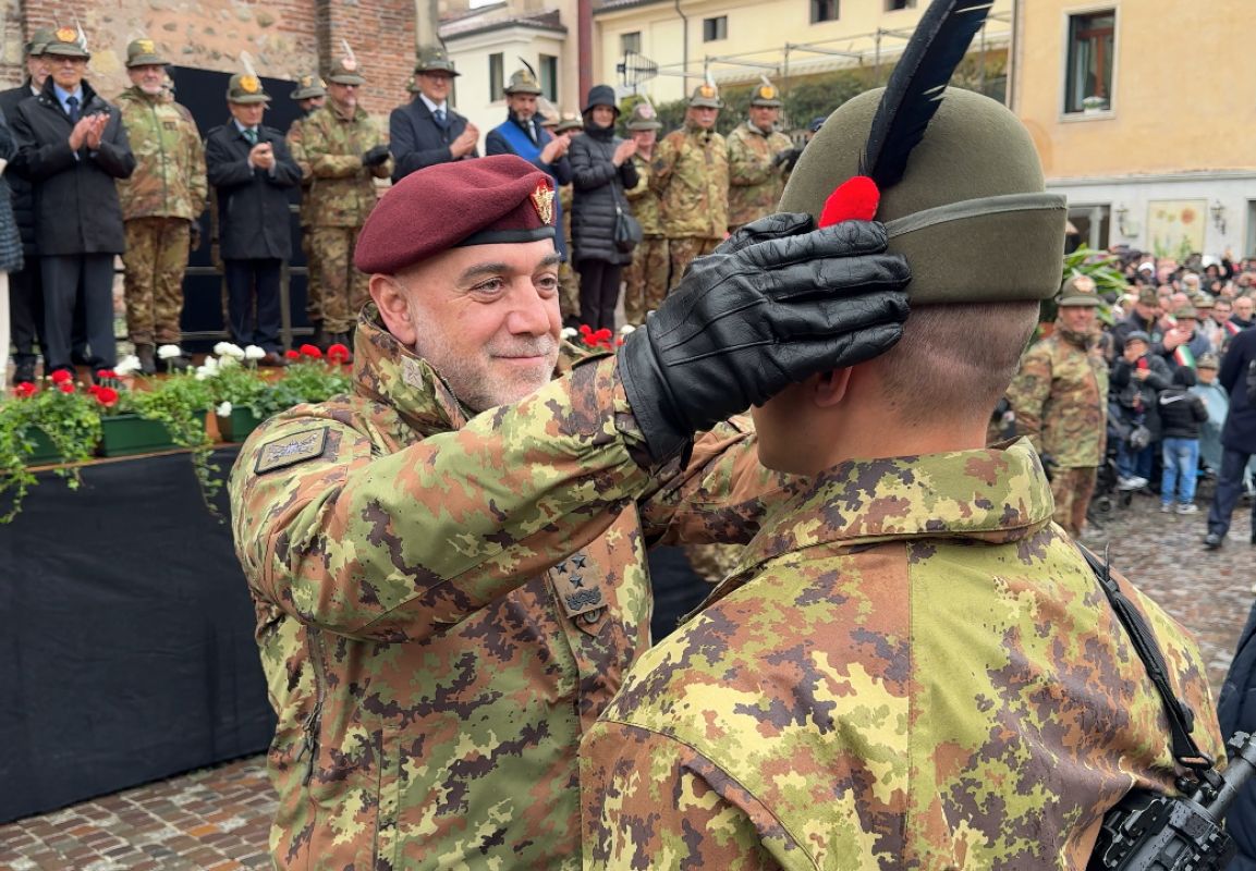 Consegna Cappello Alpino
