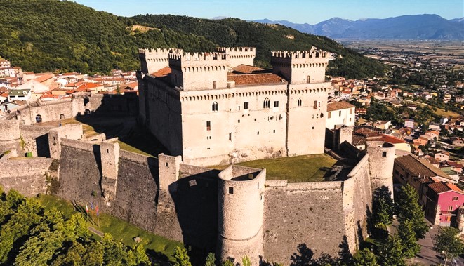 Celano, Castello Piccolomini