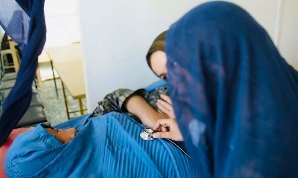 Il parto in Afghanistan: tra dolore, tradizione e restrizioni per le donne