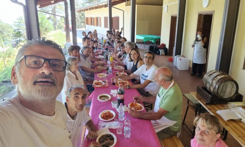 Tavolata di pranzo