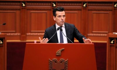 Il deputato Agron Shehaj del Partito Mundësia