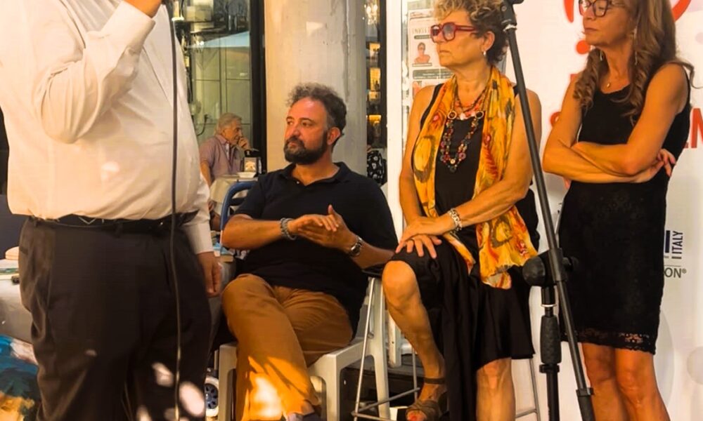 Nel giardino del Bar Ber di Rosanna Paolini