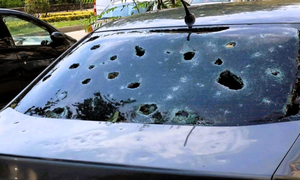 Auto danneggiata dalla grandine