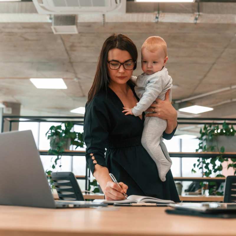 having-a-child-at-the-right-time-a-strategic-step-in-the-life-of-a-modern-businesswoman-7ix