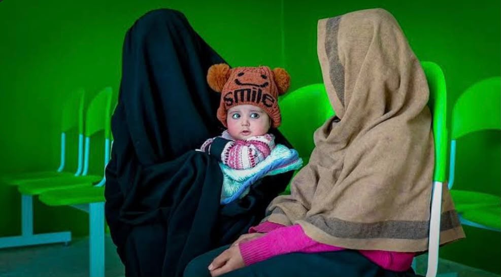 La nuova stretta sui diritti delle donne in Afghanistan: dalle cure sanitarie ai mercati fino all’istruzione e alle libertà personali 46 Donne Afghane
