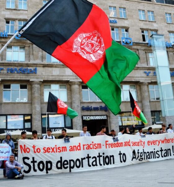 Espulsione degli afghani: la Germania di fronte alle proteste