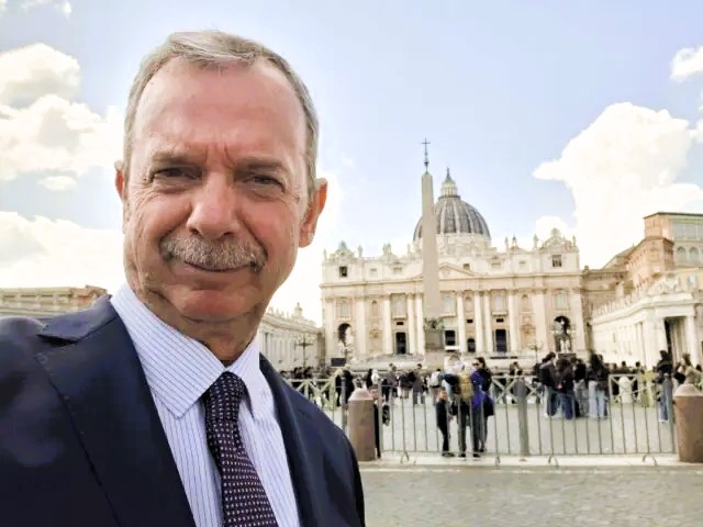 Artur Nura in Vaticano