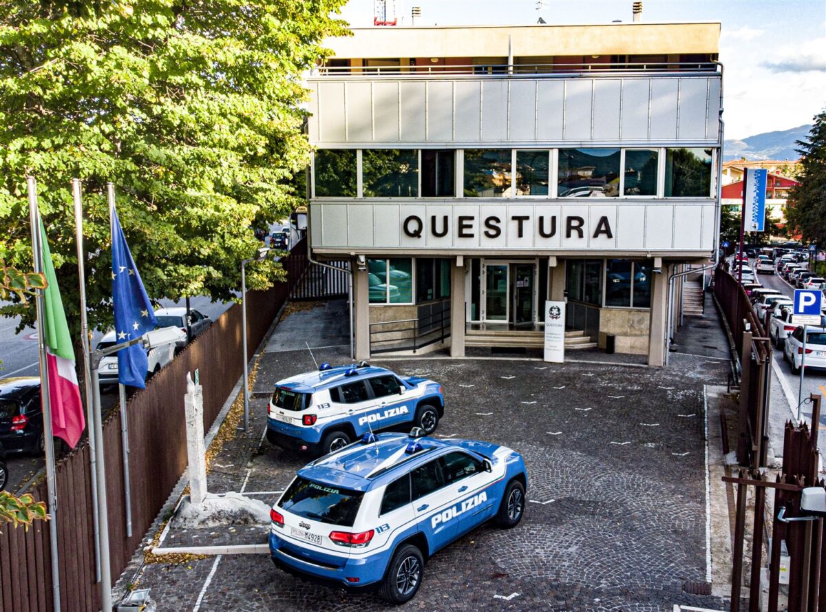 "Poliziotti per un giorno": l'emozione dei ragazzi della Protezione Civile di Carsoli alla scoperta della Questura dell'Aquila 46 Questura dell'Aquila