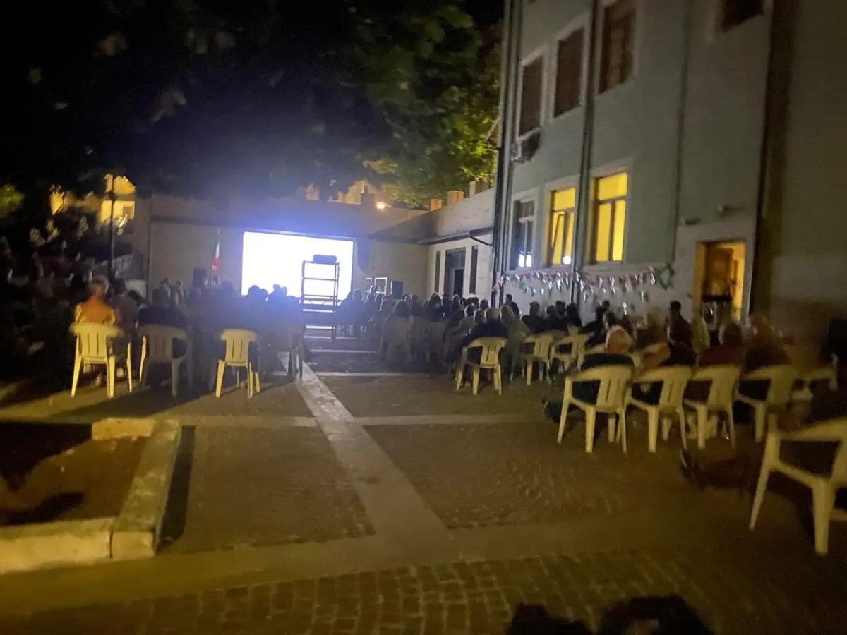 Cinema in piazza a Collegiove