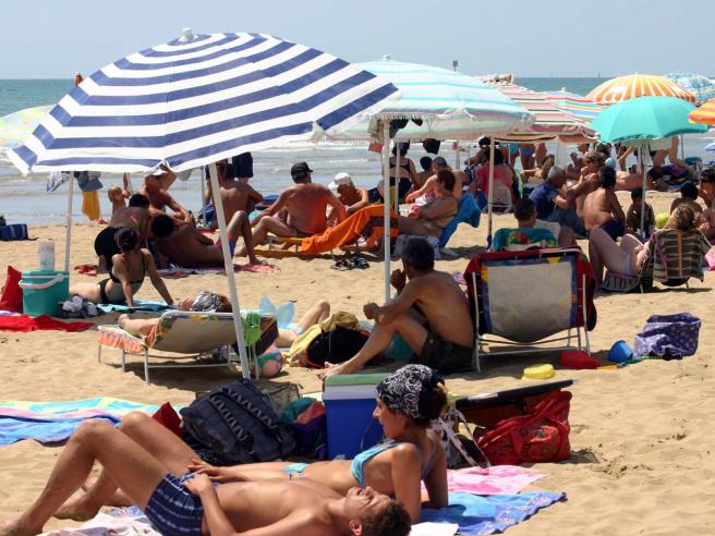 Bagnanti al mare