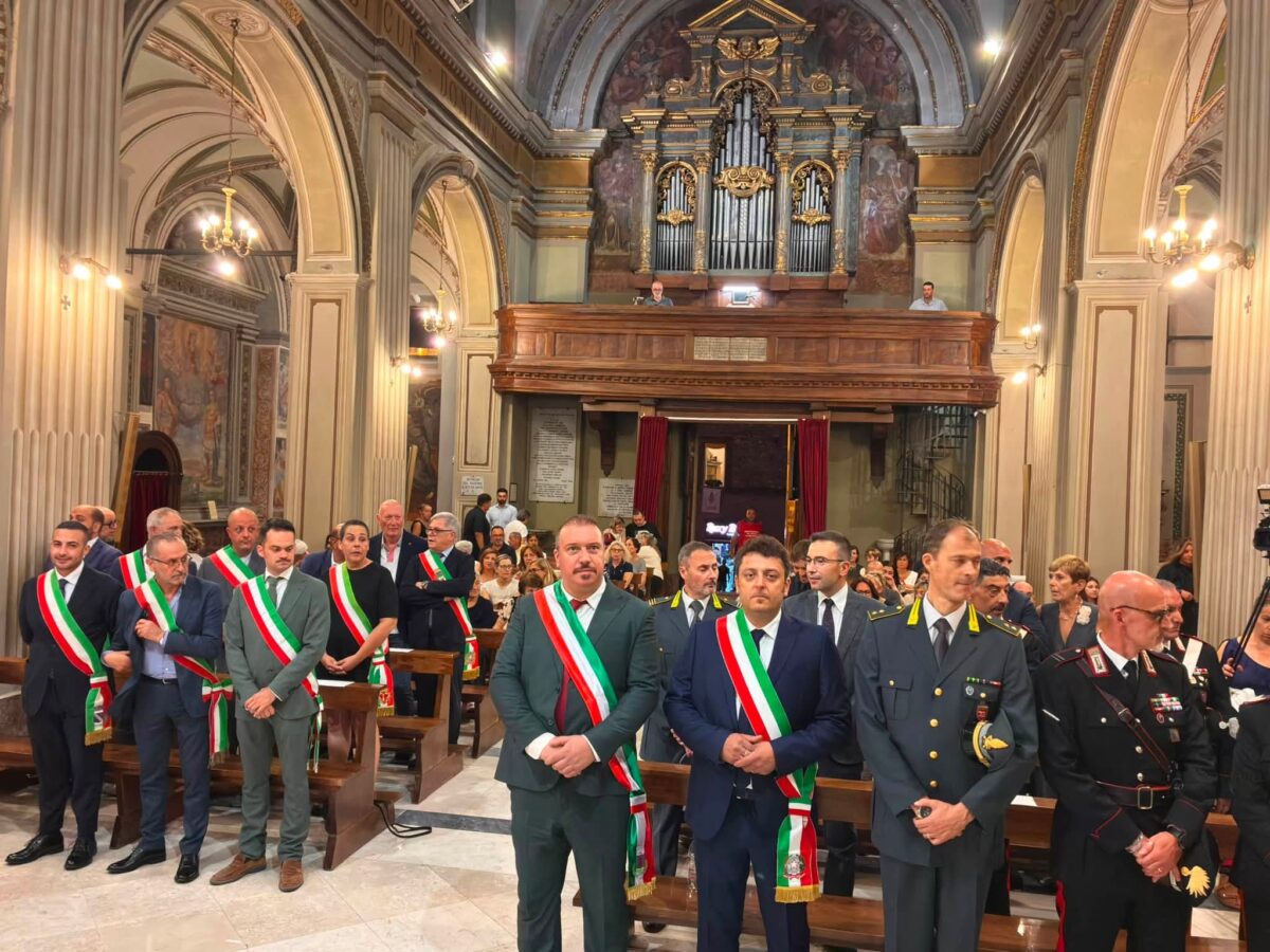 Trionfo di fede e amicizia: Rocca di Botte e Trevi nel Lazio, una giornata indimenticabile nel nome di San Pietro Eremita 46 Celebrazione Santa Messa in onore di San Pietro Eremita a Rocca di Botte