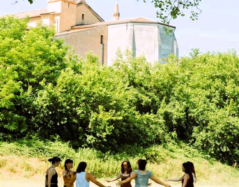 888- Le donne cantano
