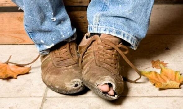 Scarpe rotte