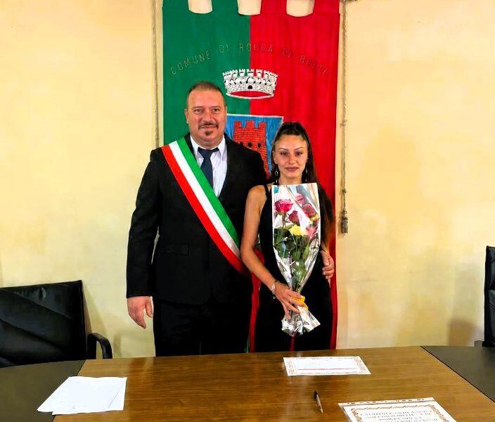 Elvino Marzolini, Simona Manea