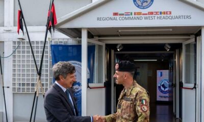Il Colonnello dell' Esercito Italiano Giuseppe De Blasi e Sig.Cristiano Barale Direttore del Centro Regionale OSCE al Camp Village Italia a Peje