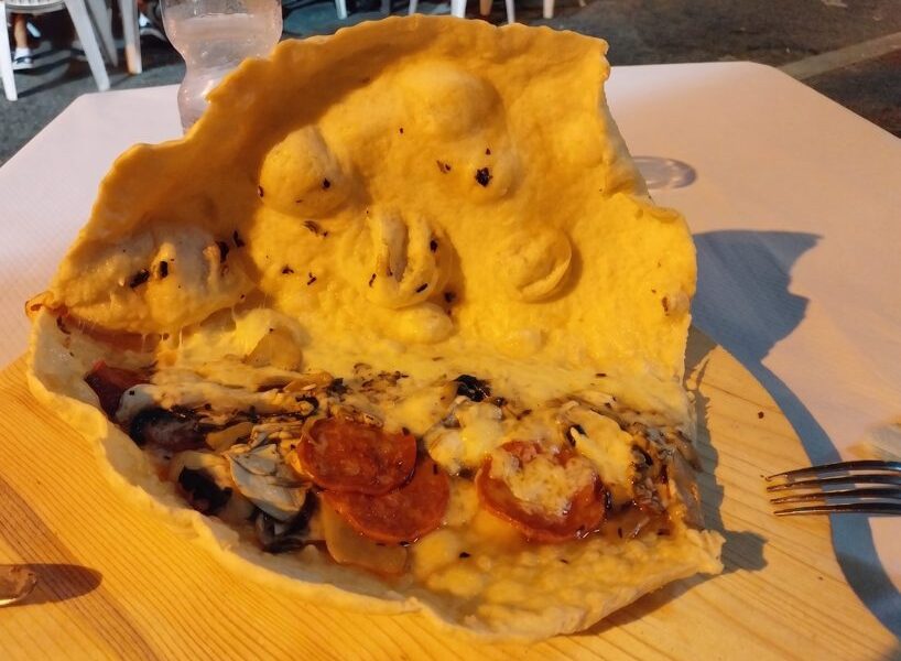 Calzone Diavola e Funghi