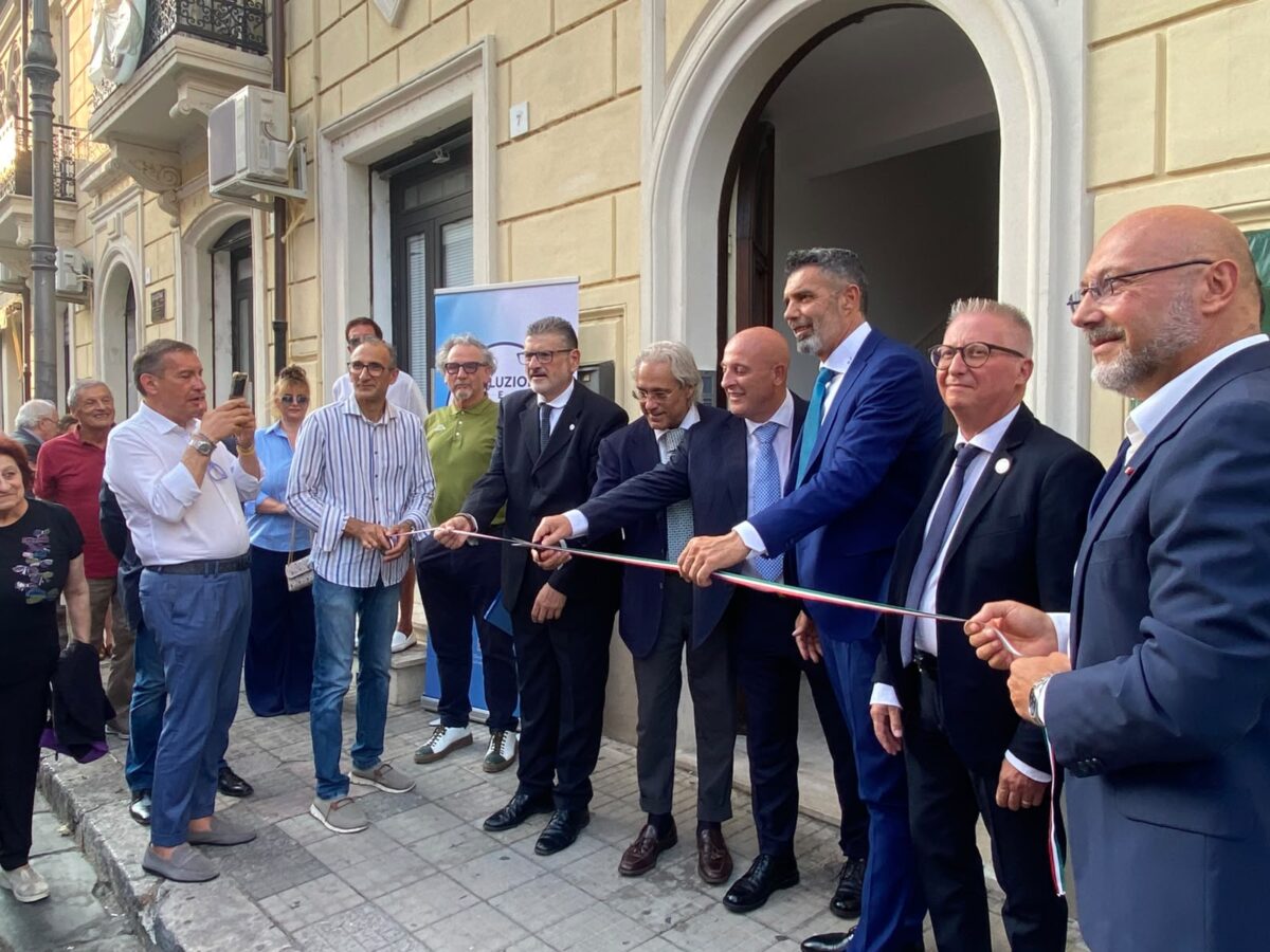 Sora, inaugurata la sede di Evoluzione e Libertà: il piano di Quadrini 46 Taglio del nastro. Nuova sede a Sora di Evoluzione e Libertà